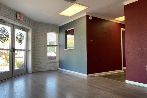 Commercial property in Gulfport, Florida № 2099147 - photo 5