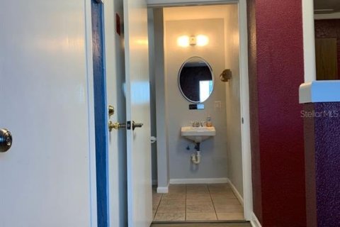Commercial property in Gulfport, Florida № 2099147 - photo 21