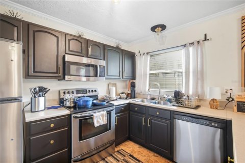Villa ou maison à louer à Tampa, Floride: 3 chambres, 95.32 m2 № 2389314 - photo 10