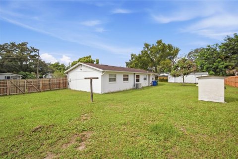 Villa ou maison à louer à Tampa, Floride: 3 chambres, 95.32 m2 № 2389314 - photo 21