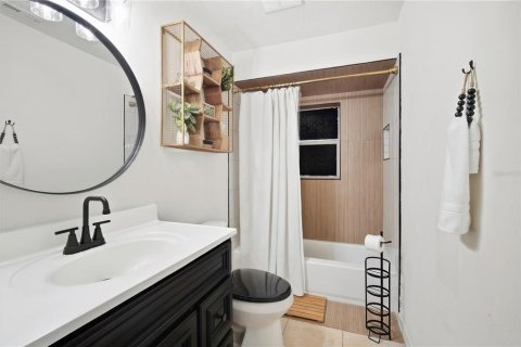 Villa ou maison à louer à Tampa, Floride: 3 chambres, 95.32 m2 № 2389314 - photo 12