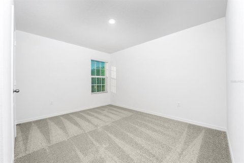 House in Astatula, Florida 5 bedrooms, 228.63 sq.m. № 1618247 - photo 14