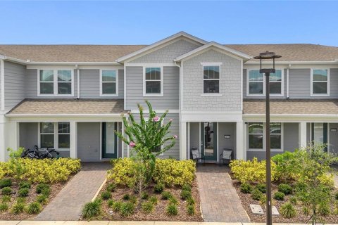 Townhouse in Orlando, Florida 4 bedrooms, 168.06 sq.m. № 1806530 - photo 1