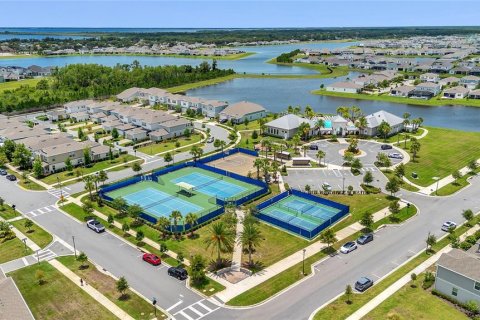 Townhouse in Orlando, Florida 4 bedrooms, 168.06 sq.m. № 1806530 - photo 22