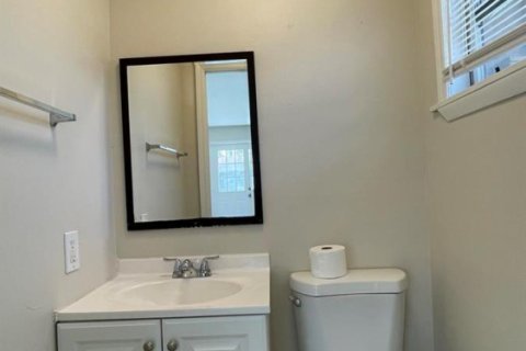 Villa ou maison à louer à Lantana, Floride: 3 chambres, 117.06 m2 № 2383002 - photo 20