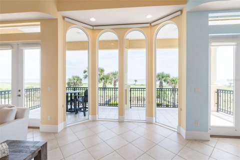 House in Palm Coast, Florida 4 bedrooms, 401.99 sq.m. № 2232215 - photo 9