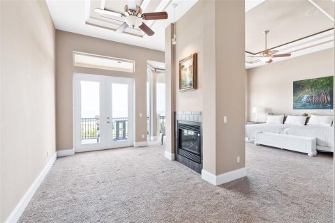 House in Palm Coast, Florida 4 bedrooms, 401.99 sq.m. № 2232215 - photo 30