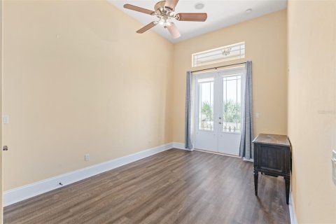 House in Palm Coast, Florida 4 bedrooms, 401.99 sq.m. № 2232215 - photo 23