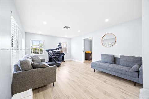 Casa en venta en Boca Raton, Florida, 5 dormitorios, 221.66 m2 № 1933303 - foto 3