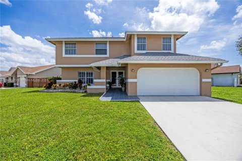 Casa en venta en Boca Raton, Florida, 5 dormitorios, 221.66 m2 № 1933303 - foto 1