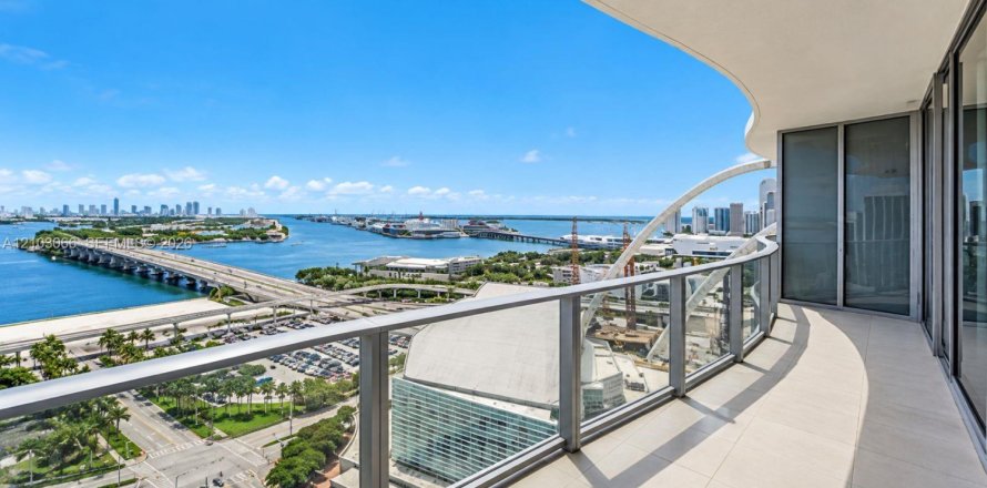 Condo à Miami, Floride, 1 chambre  № 2407668