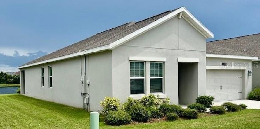 Casa en Kissimmee, Florida 3 dormitorios, 183.85 m2 № 1837353