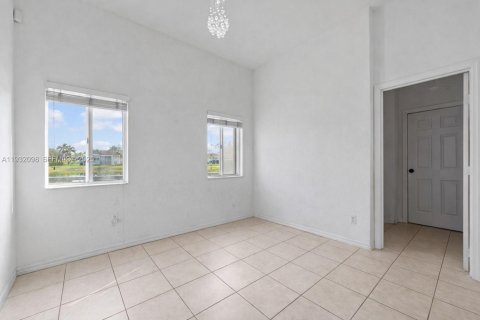 Townhouse in Homestead, Florida 3 bedrooms, 172.24 sq.m. № 1991544 - photo 16