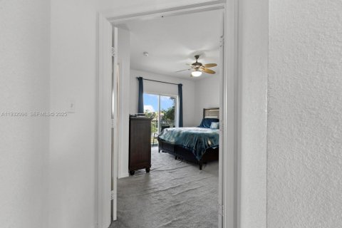 Townhouse in Homestead, Florida 3 bedrooms, 172.24 sq.m. № 1991544 - photo 21