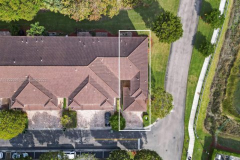 Townhouse in Homestead, Florida 3 bedrooms, 172.24 sq.m. № 1991544 - photo 5