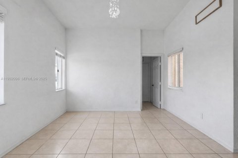 Townhouse in Homestead, Florida 3 bedrooms, 172.24 sq.m. № 1991544 - photo 17