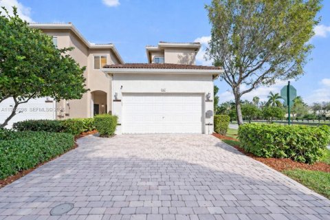 Townhouse in Homestead, Florida 3 bedrooms, 172.24 sq.m. № 1991544 - photo 4