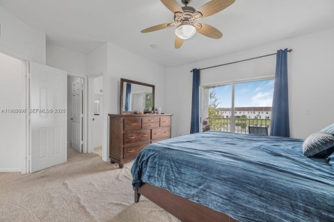 Townhouse in Homestead, Florida 3 bedrooms, 172.24 sq.m. № 1991544 - photo 23