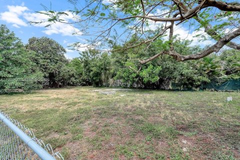 Снять в аренду квартиру в Холливуд, Флорида 1 спальня, 60.39м2, № 2051389 - фото 20