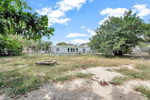 Снять в аренду квартиру в Холливуд, Флорида 1 спальня, 60.39м2, № 2051389 - фото 26