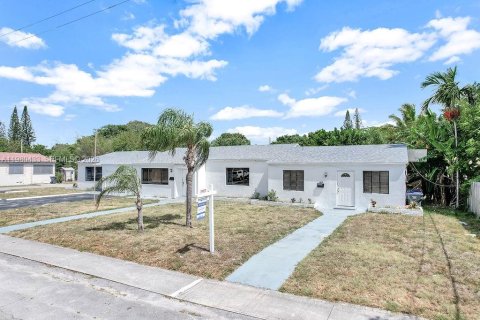 Квартира в Холливуд, Флорида 1 спальня, 60.39м2 № 2051389