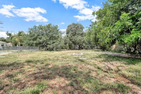 Снять в аренду квартиру в Холливуд, Флорида 1 спальня, 60.39м2, № 2051389 - фото 27