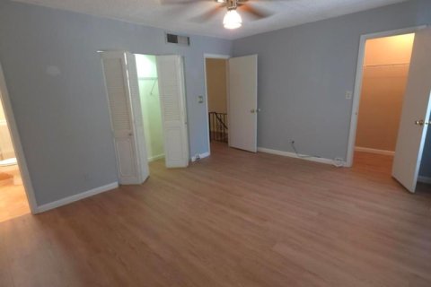 Touwnhouse à vendre à Hallandale Beach, Floride: 3 chambres, 162.58 m2 № 2384928 - photo 13