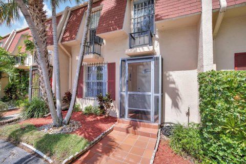 Touwnhouse à Hallandale Beach, Floride 3 chambres, 162.58 m2 № 2384928
