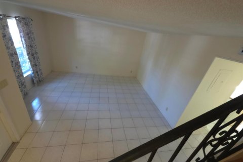 Touwnhouse à vendre à Hallandale Beach, Floride: 3 chambres, 162.58 m2 № 2384928 - photo 8