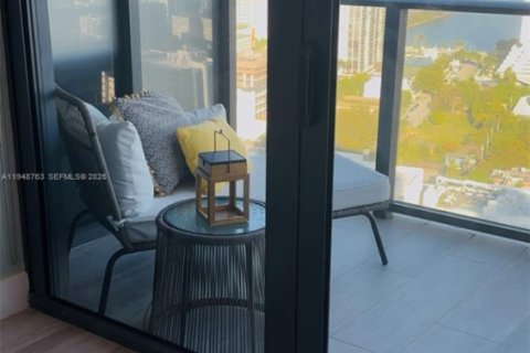 Снять в аренду кондоминиум в Майами, Флорида 1 спальня, 67.35м2, № 2005354 - фото 7