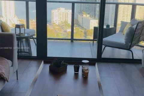 Кондоминиум с 1 спальней в Майами, Флорида № 2005354