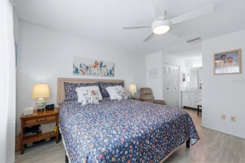 House in Port Charlotte, Florida 3 bedrooms, 107.02 sq.m. № 2151078 - photo 10