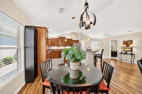 House in The Villages, Florida 3 bedrooms, 166.02 sq.m. № 2297209 - photo 30