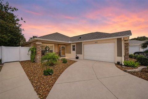 Casa en The Villages, Florida 3 dormitorios, 166.02 m2 № 2297209