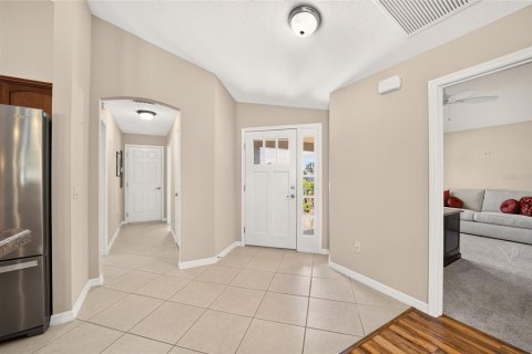 House in The Villages, Florida 3 bedrooms, 166.02 sq.m. № 2297209 - photo 7