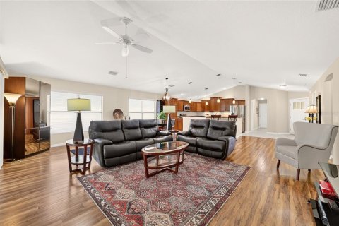 House in The Villages, Florida 3 bedrooms, 166.02 sq.m. № 2297209 - photo 26