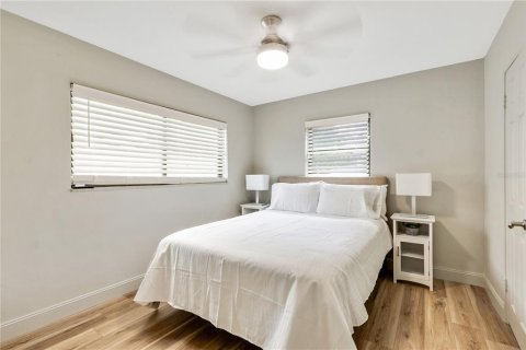 Casa en alquiler en Tampa, Florida, 3 dormitorios, 138.05 m2 № 1915835 - foto 27