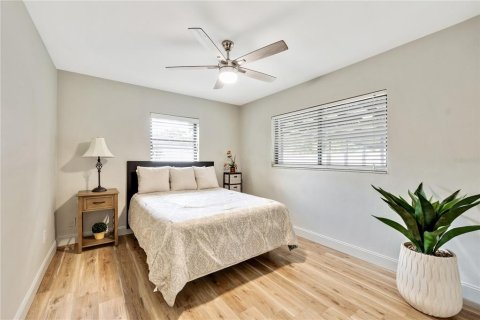 Casa en alquiler en Tampa, Florida, 3 dormitorios, 138.05 m2 № 1915835 - foto 30
