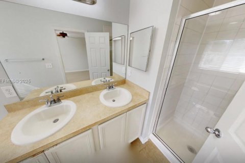 Купить виллу или дом в Ривервью, Флорида 3 спальни, 140м2, № 1818545 - фото 11