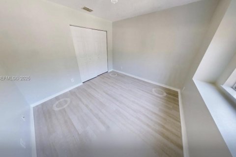 Купить виллу или дом в Ривервью, Флорида 3 спальни, 140м2, № 1818545 - фото 15