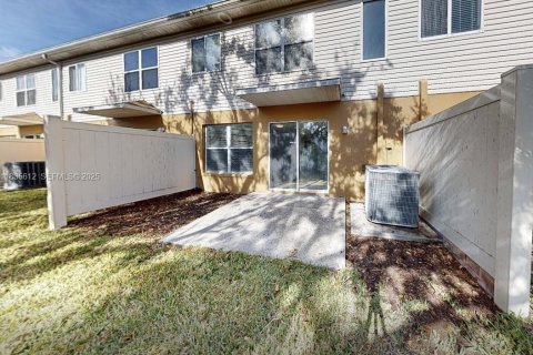 Купить виллу или дом в Ривервью, Флорида 3 спальни, 140м2, № 1818545 - фото 19