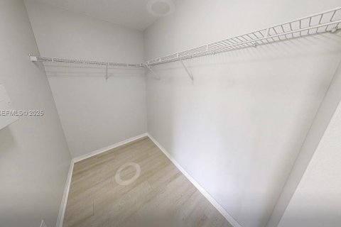 Купить виллу или дом в Ривервью, Флорида 3 спальни, 140м2, № 1818545 - фото 12