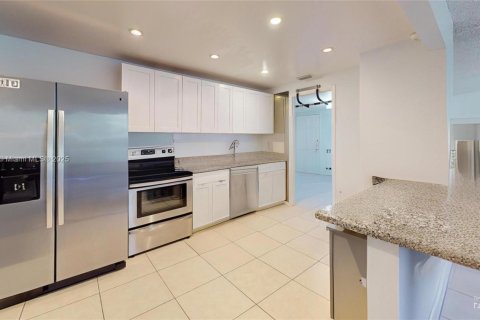 Condominio en venta en Miami, Florida, 1 dormitorio, 85.47 m2 № 1788444 - foto 8