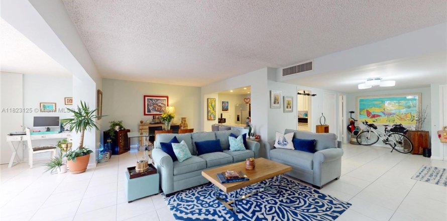 Condominio en Miami, Florida, 1 dormitorio № 1788444