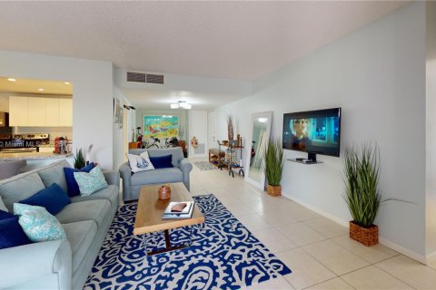 Condominio en venta en Miami, Florida, 1 dormitorio, 85.47 m2 № 1788444 - foto 5