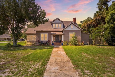 House in Arcadia, Florida 4 bedrooms, 306.95 sq.m. № 2259073 - photo 2