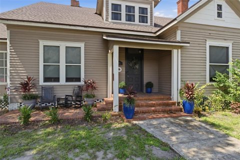House in Arcadia, Florida 4 bedrooms, 306.95 sq.m. № 2259073 - photo 3
