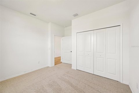 House in Palmetto, Florida 4 bedrooms, 179.58 sq.m. № 2151838 - photo 15
