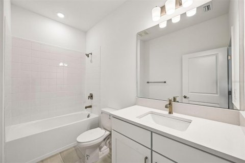 House in Palmetto, Florida 4 bedrooms, 179.58 sq.m. № 2151838 - photo 18