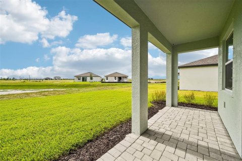 House in Palmetto, Florida 4 bedrooms, 179.58 sq.m. № 2151838 - photo 3